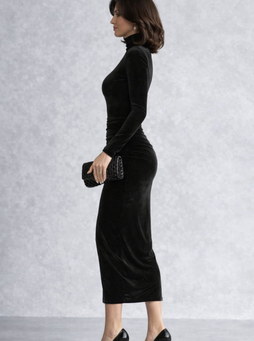 Mia | Velvet Ruched Turtleneck Long Sleeve Midi Dress