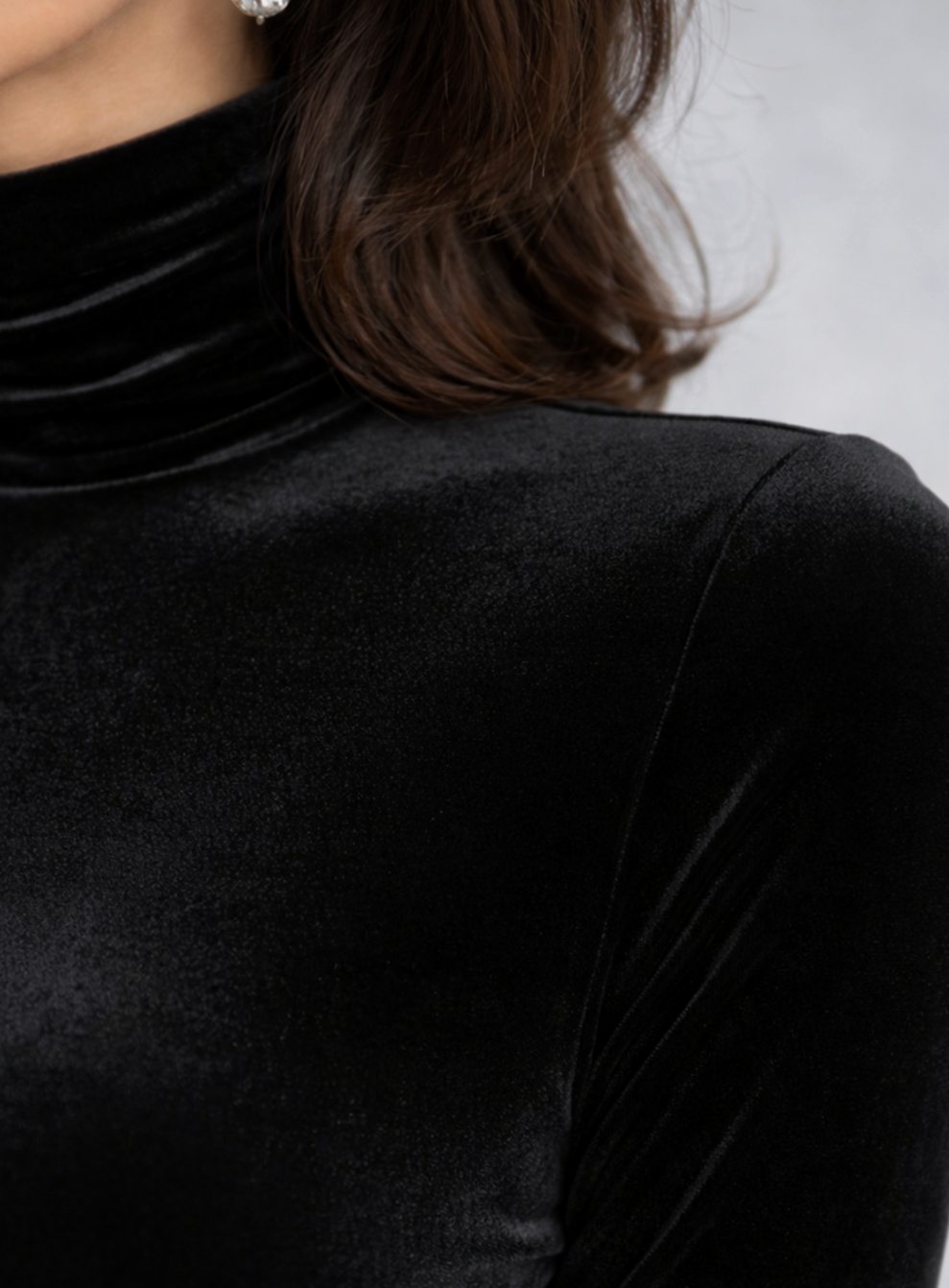 Mia | Velvet Ruched Turtleneck Long Sleeve Midi Dress